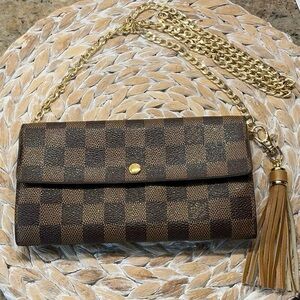 LOUIS VUITTON AUTHENTIC Damier Ebene Clutch  Wallet W/Unbranded Gold Chain & COA